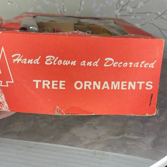 Hand blown & decorated tree ornaments 2 7/8 each - Picture 5 of 7